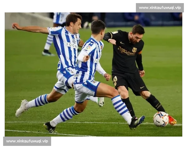 高清流畅足球赛事直播APP下载畅享实时精彩对决全程不漏每一球 - 副本 (5)